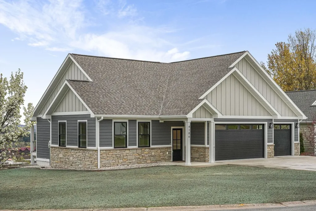 4186 Aquila Court Garfield Charter Township MI 49684
