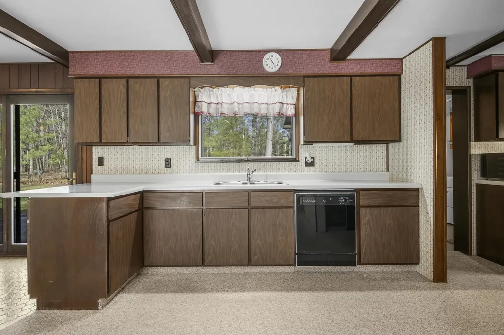 7736 NW Ladd Drive Clearwater Township MI 49676