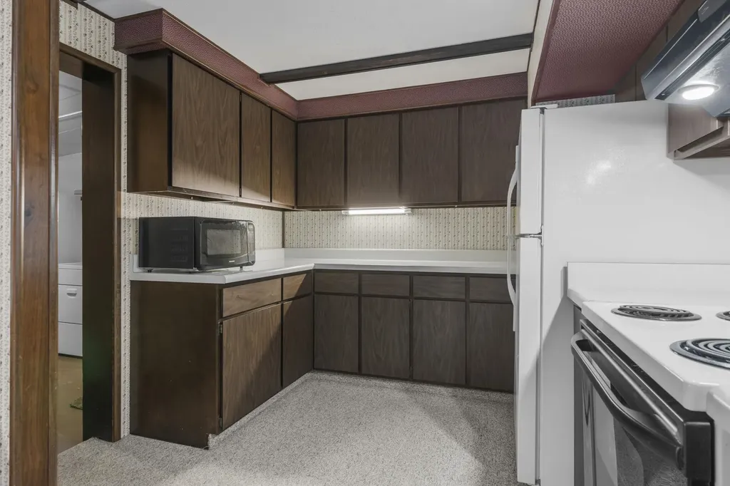 7736 NW Ladd Drive Clearwater Township MI 49676
