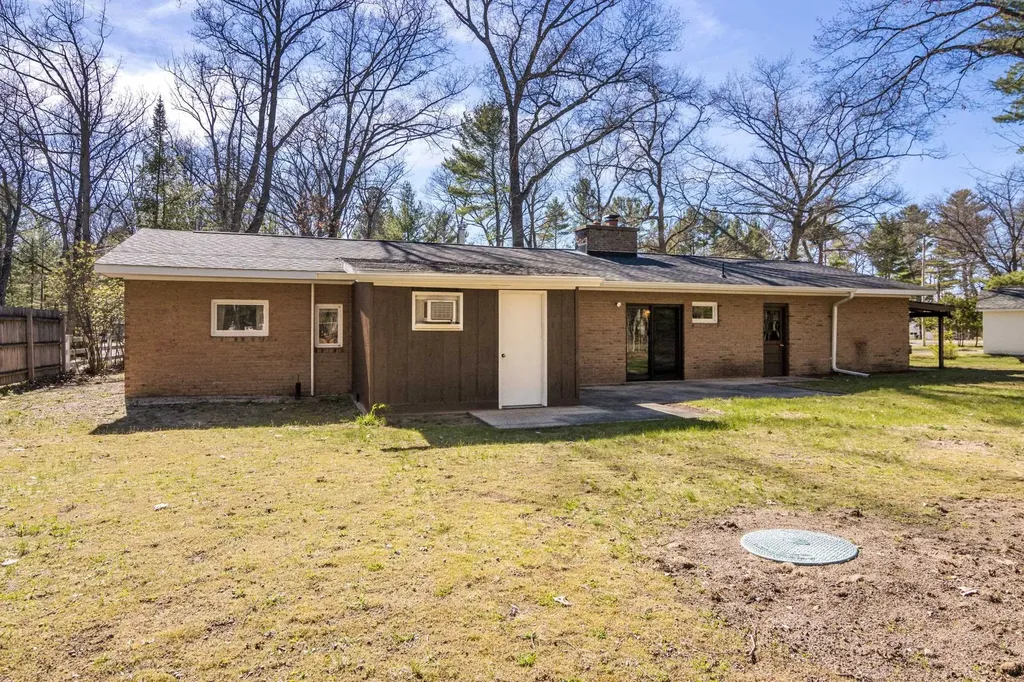7736 NW Ladd Drive Clearwater Township MI 49676