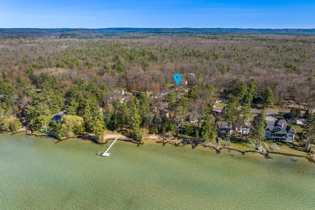 7736 NW Ladd Drive Clearwater Township MI 49676