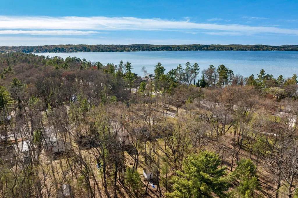 7736 NW Ladd Drive Clearwater Township MI 49676