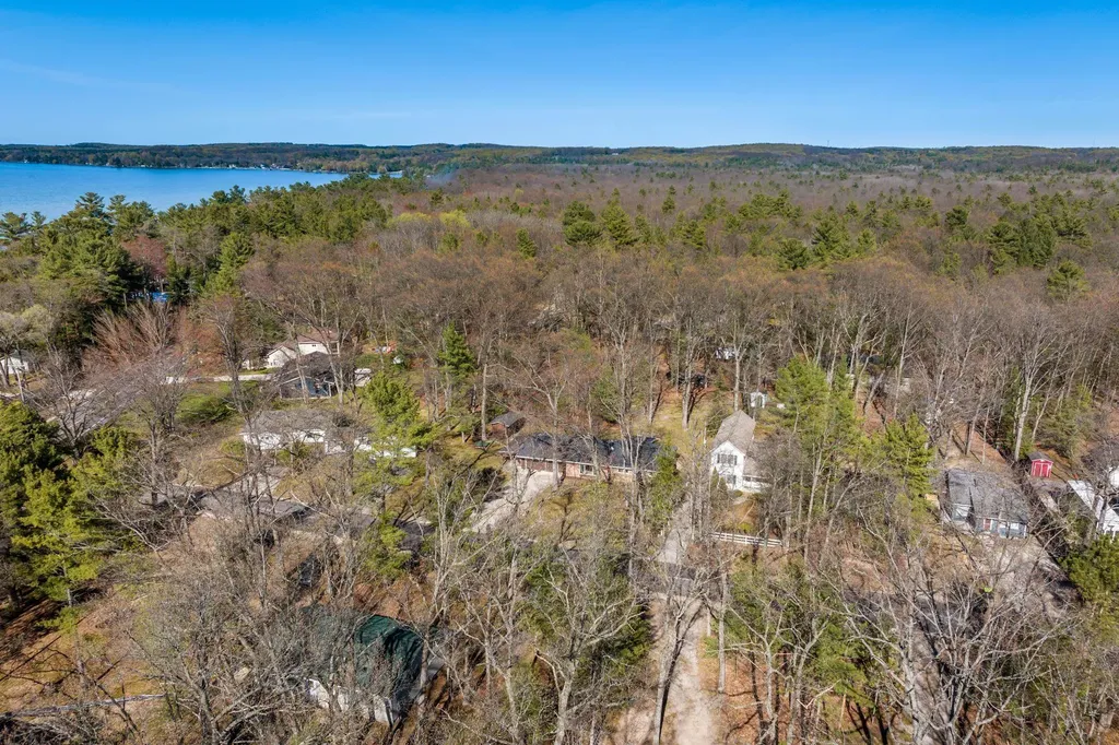7736 NW Ladd Drive Clearwater Township MI 49676