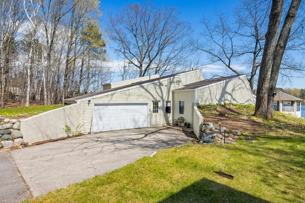 7093 Little Twin Lake Road NE Coldsprings Township MI 49659