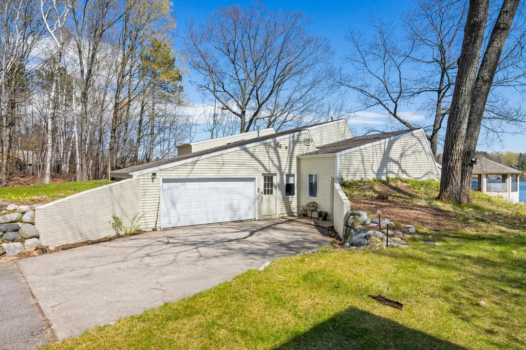 7093 Little Twin Lake Road NE Coldsprings Township MI 49659