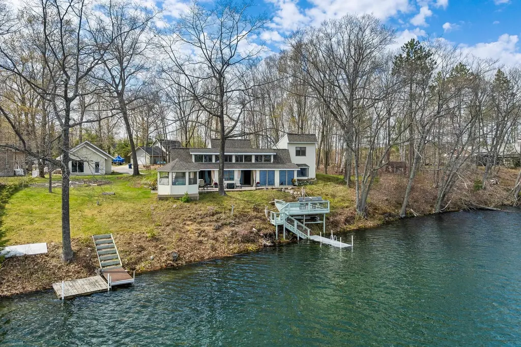 7093 Little Twin Lake Road NE Coldsprings Township MI 49659
