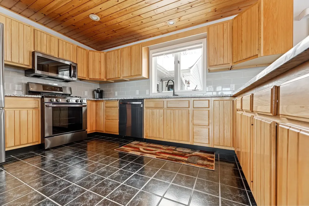 10746 Deal Road Whitewater Township MI 49690