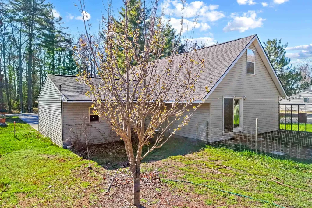 7936 E Cedar Lake Drive Oscoda Charter Township MI 48738