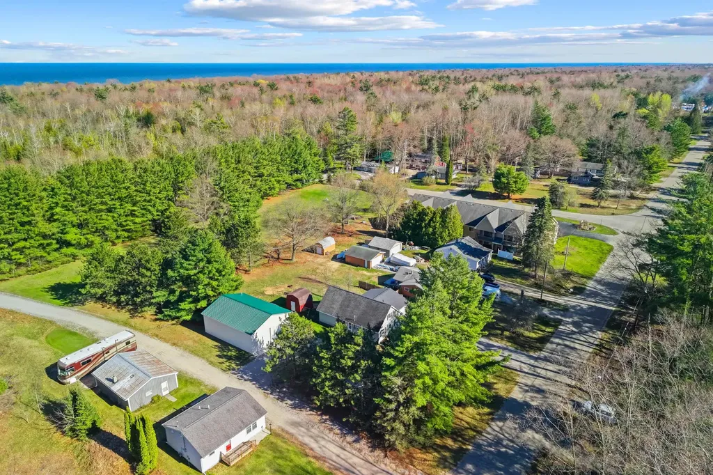 7936 E Cedar Lake Drive Oscoda Charter Township MI 48738