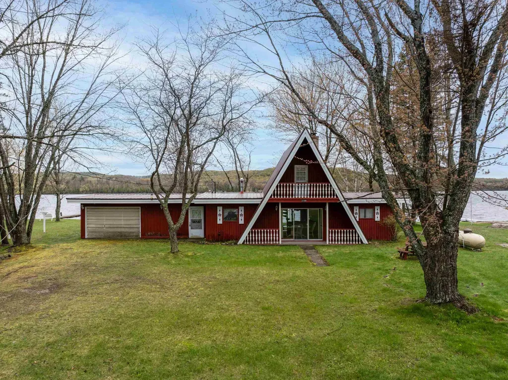 2100 Walleye Lane Kearney Township MI 49615