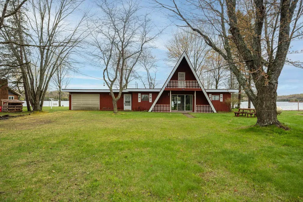 2100 Walleye Lane Kearney Township MI 49615