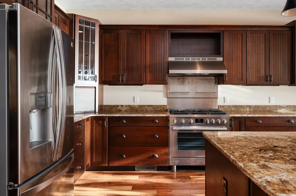 6860 Peninsula Drive Peninsula Township MI 49686