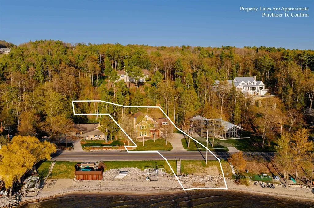 6860 Peninsula Drive Peninsula Township MI 49686