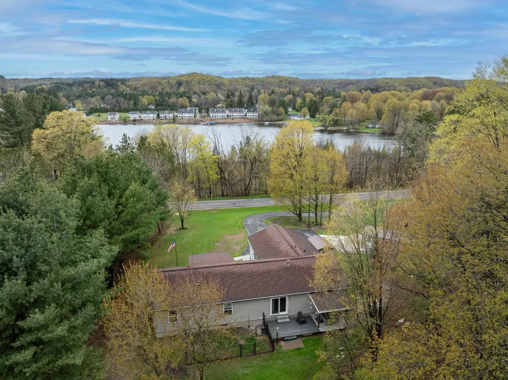 2880 Rushton Road Central Lake Township MI 49622