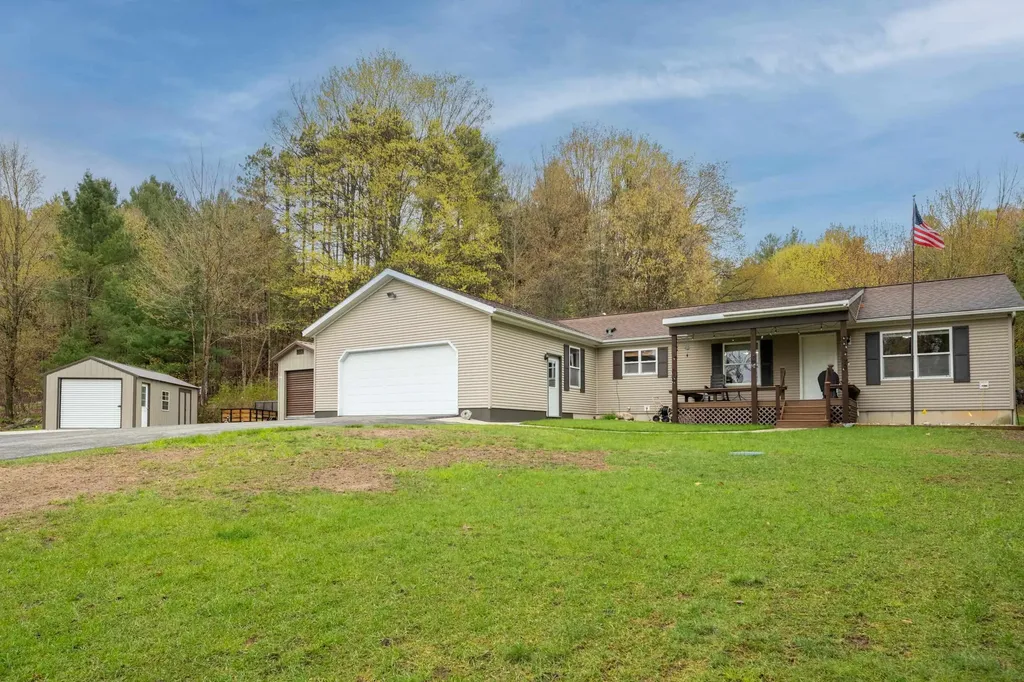2880 Rushton Road Central Lake Township MI 49622