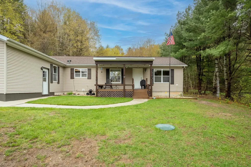 2880 Rushton Road Central Lake Township MI 49622