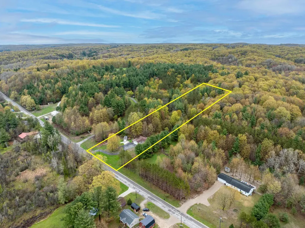 2880 Rushton Road Central Lake Township MI 49622