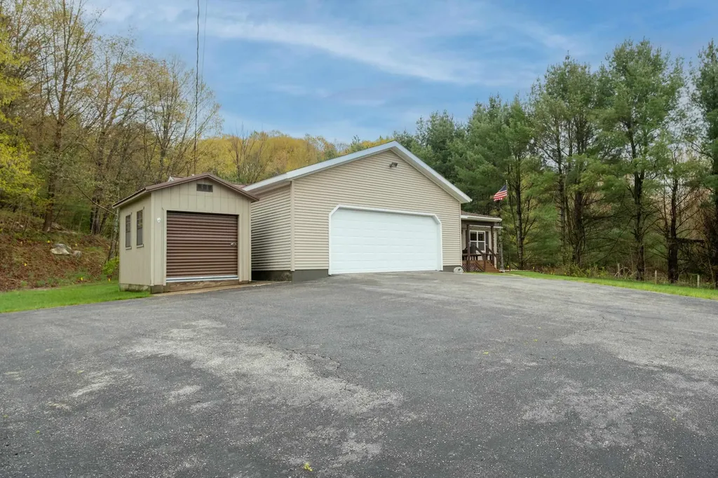 2880 Rushton Road Central Lake Township MI 49622