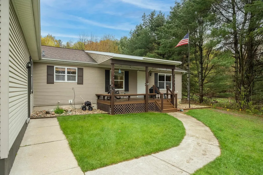 2880 Rushton Road Central Lake Township MI 49622