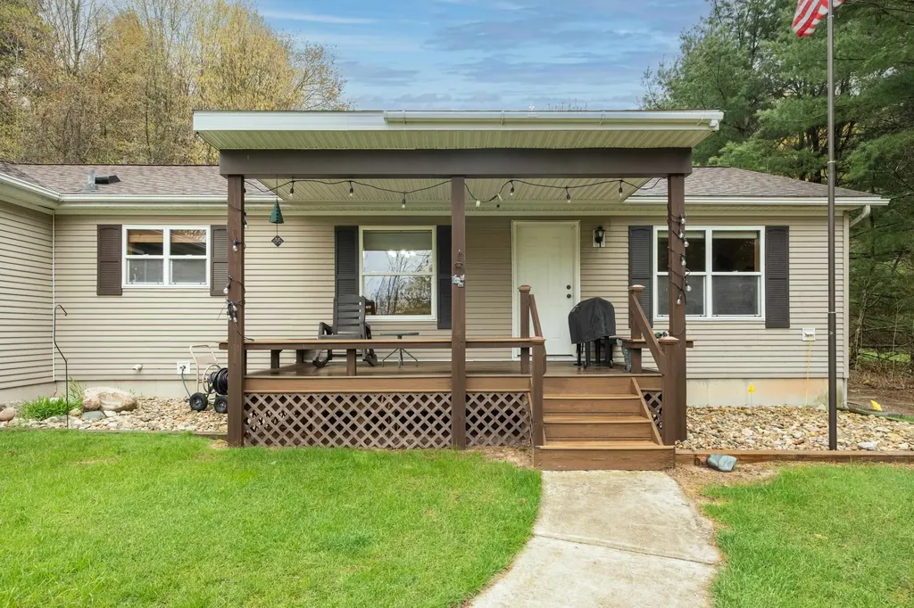 2880 Rushton Road Central Lake Township MI 49622
