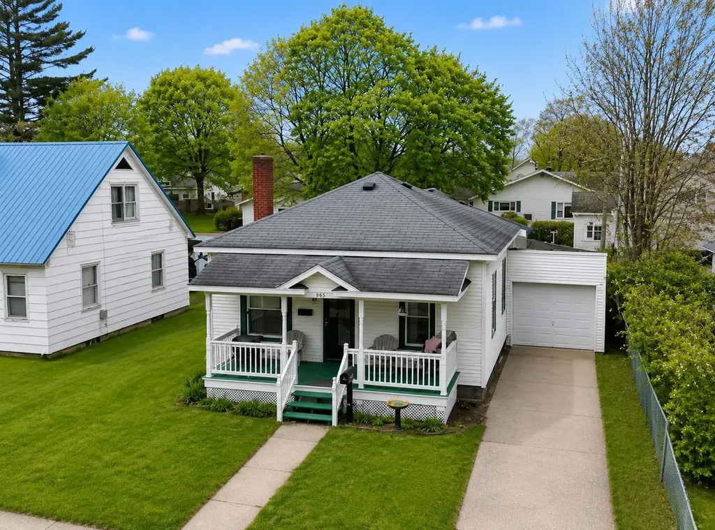 865 Farrar Street Cadillac City MI 49601