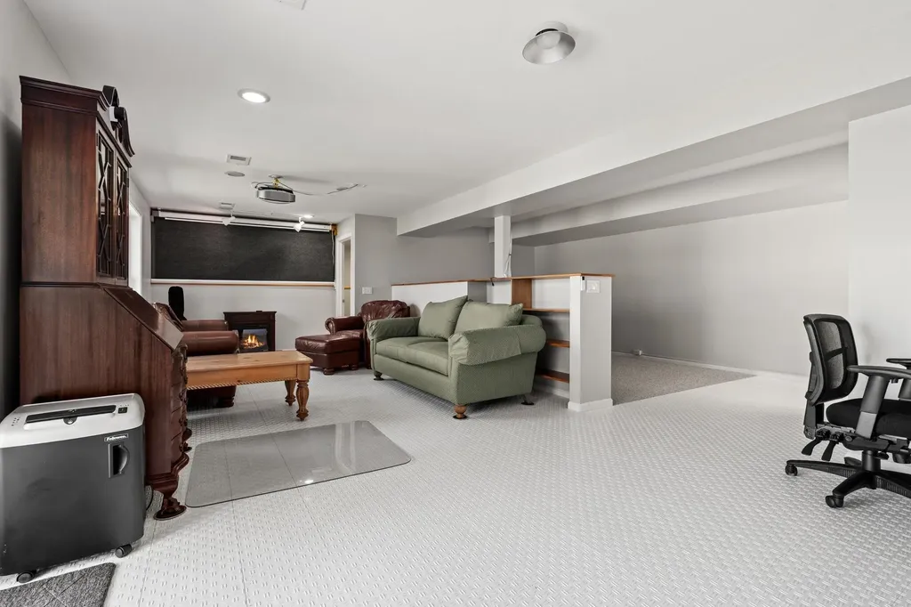 8673 Sun Bay Court Acme Township MI 49690