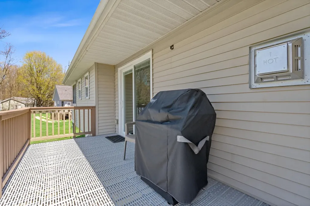 8673 Sun Bay Court Acme Township MI 49690