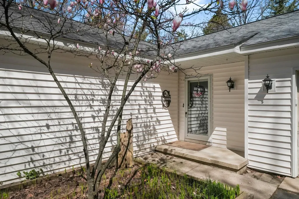 3317 N Timberwood Drive Acme Township MI 49686