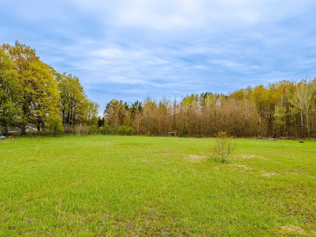 Parcel D Kuhn Drive Hanover Township MI 49620