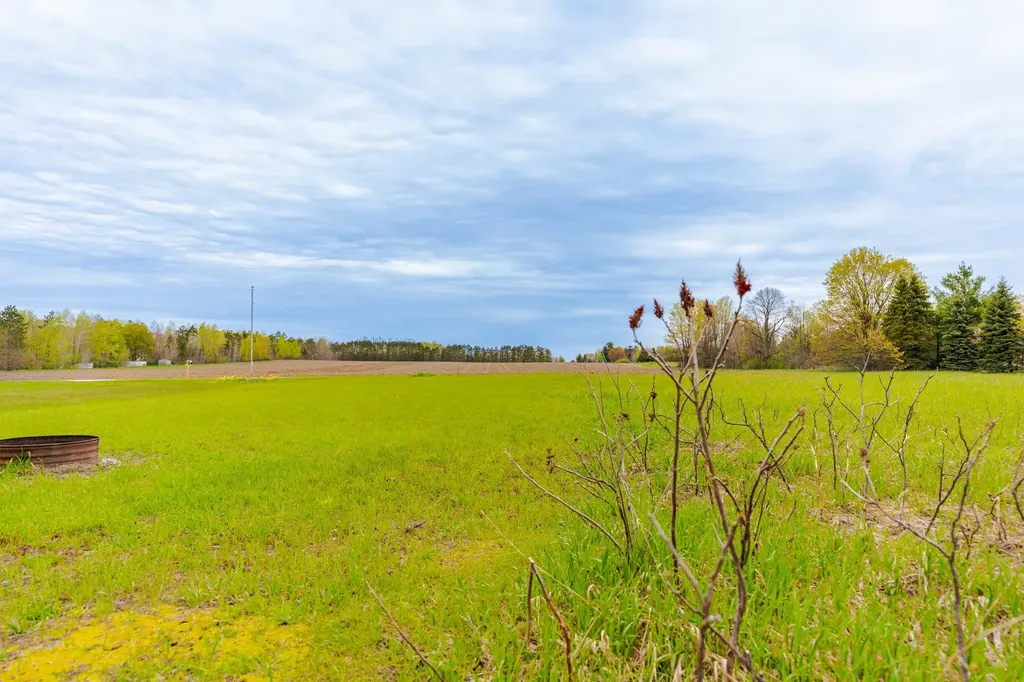 Parcel D Kuhn Drive Hanover Township MI 49620