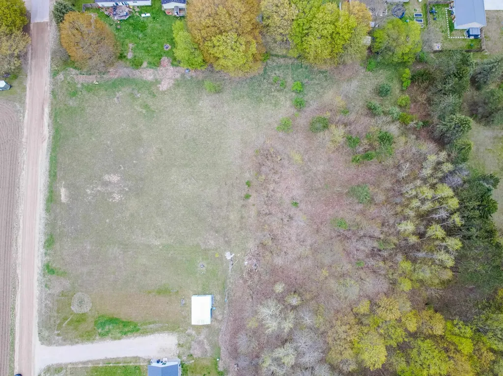 Parcel D Kuhn Drive Hanover Township MI 49620