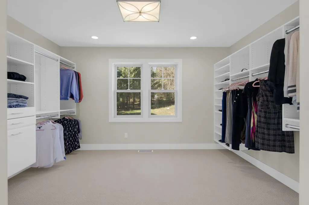 91 Vineyard Ridge Drive Peninsula Township MI 49686
