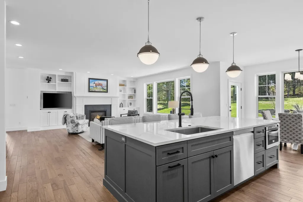 91 Vineyard Ridge Drive Peninsula Township MI 49686