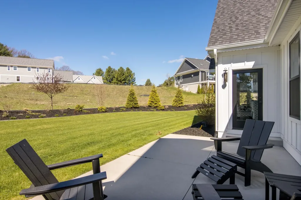 91 Vineyard Ridge Drive Peninsula Township MI 49686