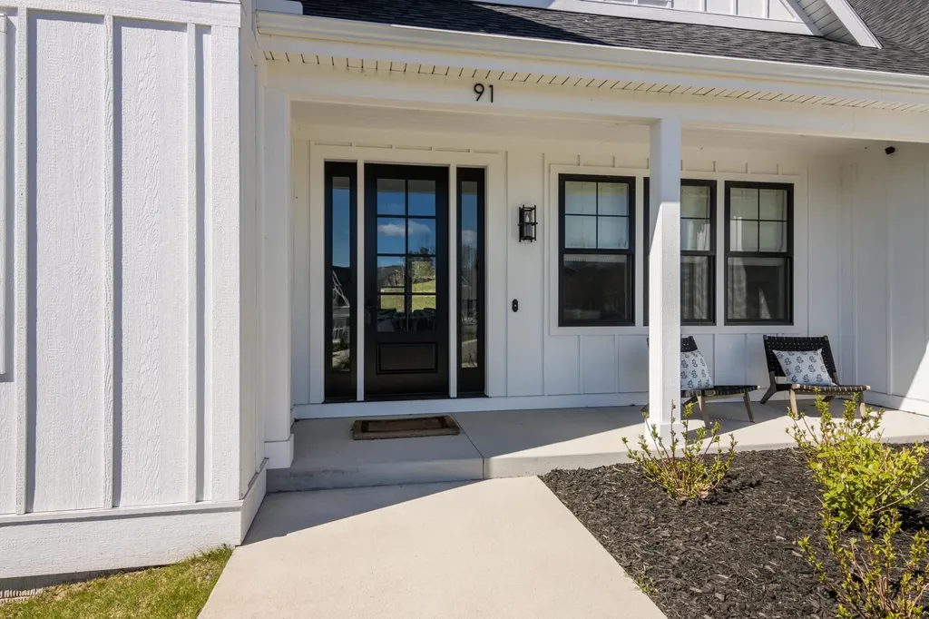 91 Vineyard Ridge Drive Peninsula Township MI 49686