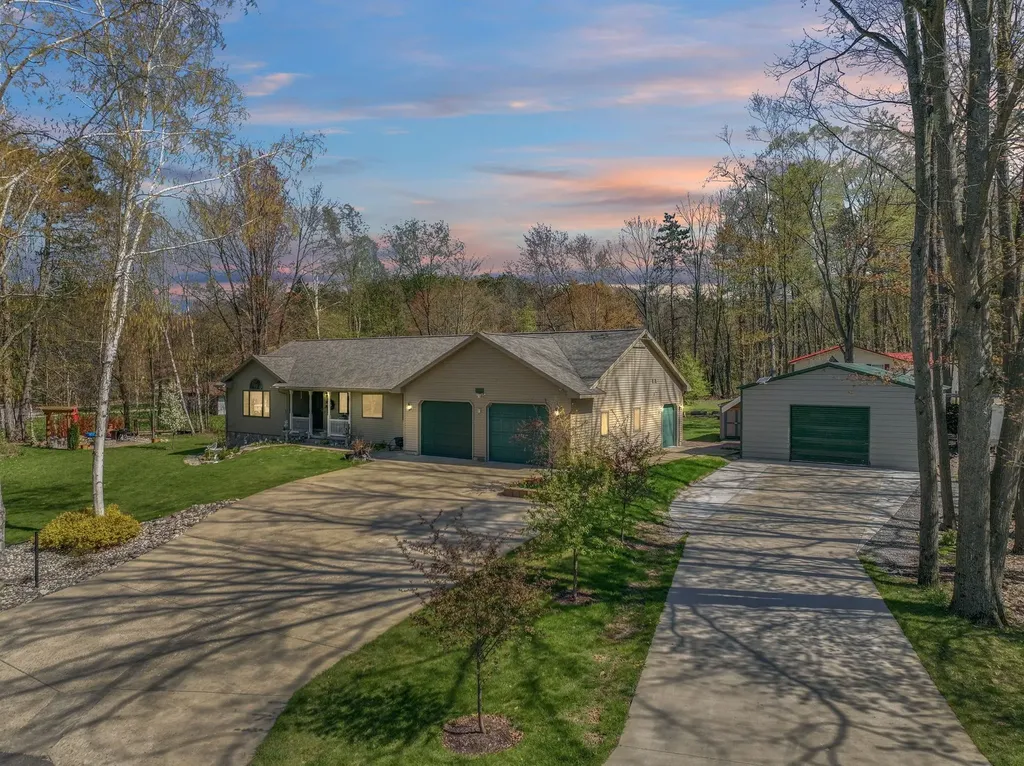6304 Avon Lane Clam Lake Township MI 49601