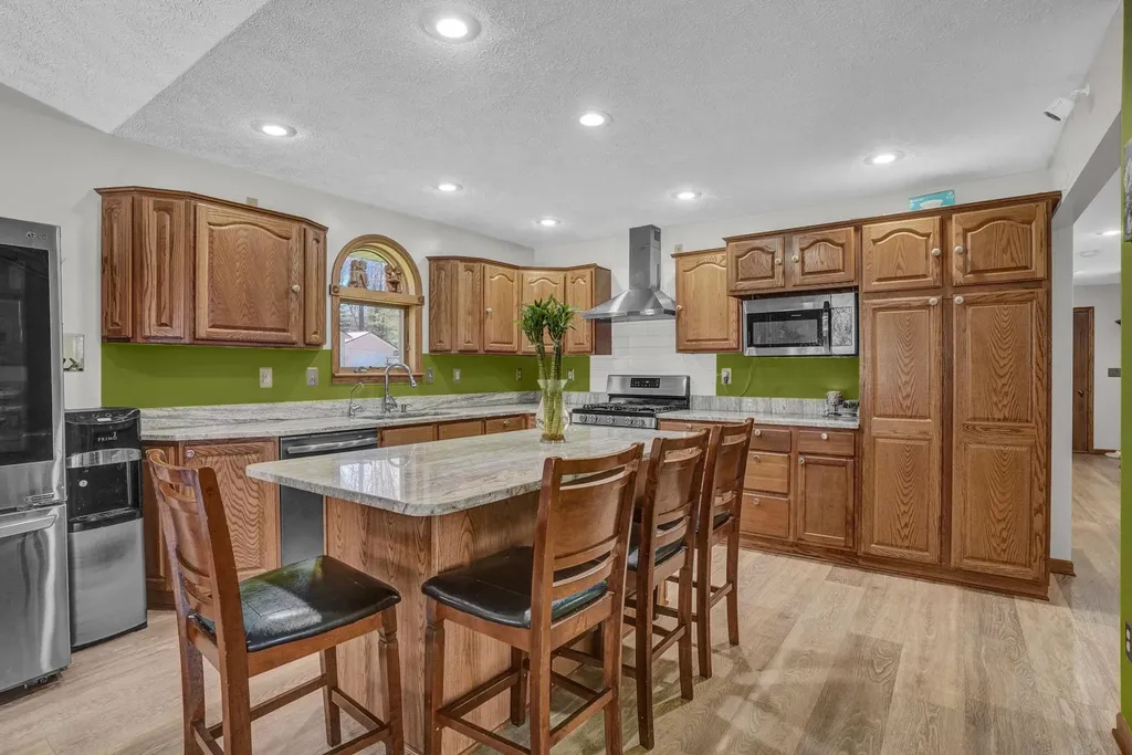 6304 Avon Lane Clam Lake Township MI 49601