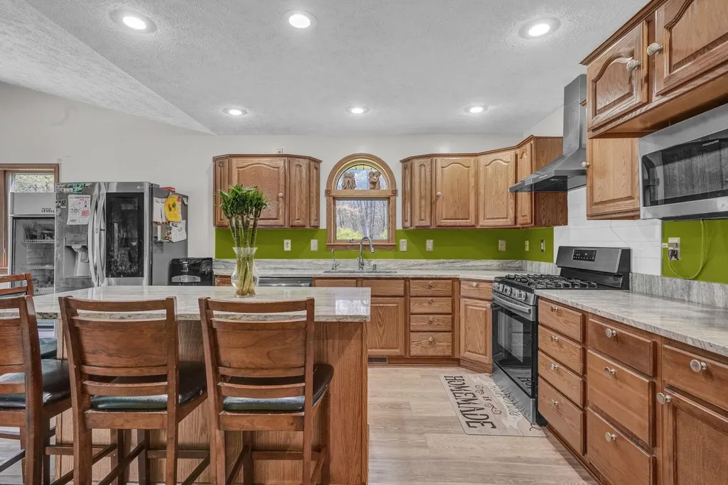 6304 Avon Lane Clam Lake Township MI 49601