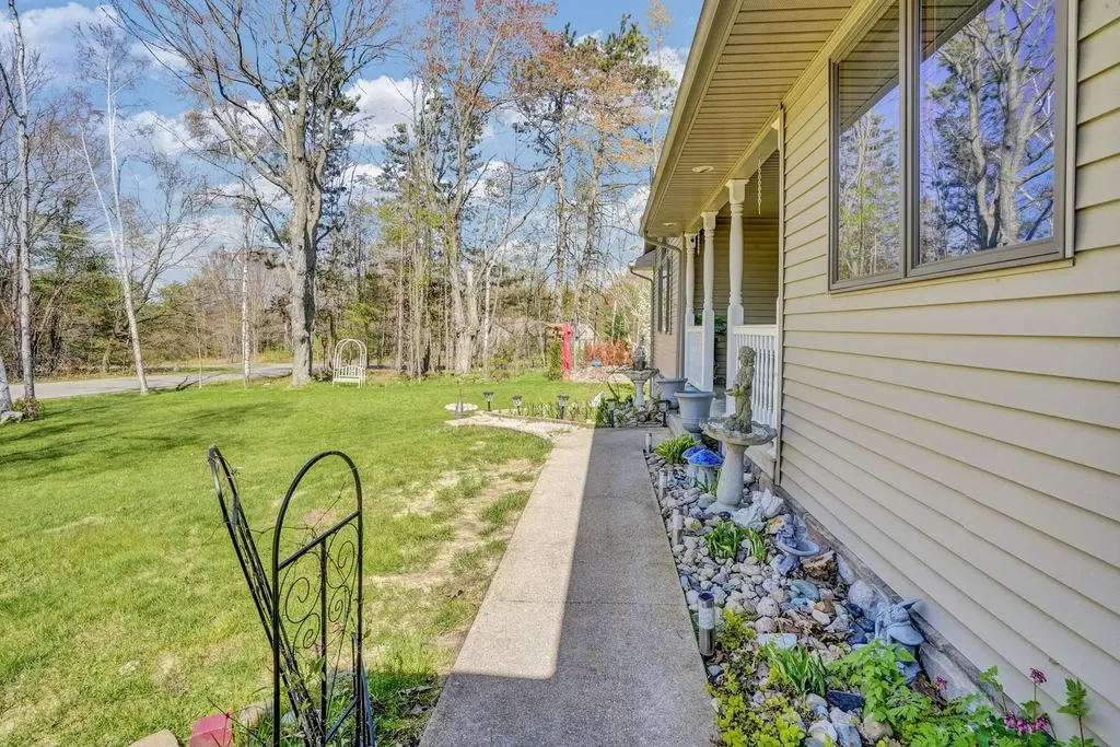 6304 Avon Lane Clam Lake Township MI 49601