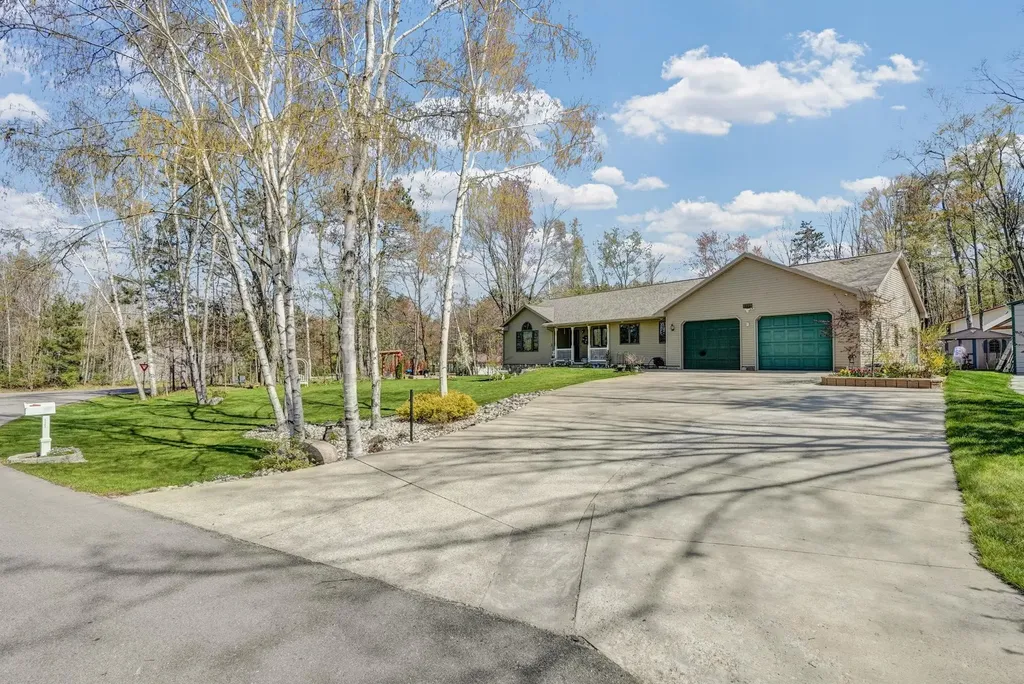 6304 Avon Lane Clam Lake Township MI 49601