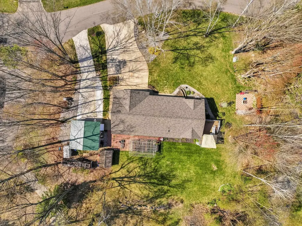 6304 Avon Lane Clam Lake Township MI 49601