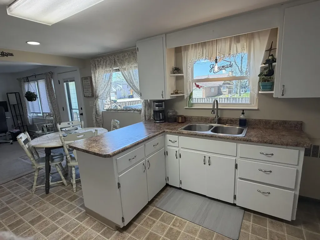 722 S Lakeshore Drive Lake City City MI 49651