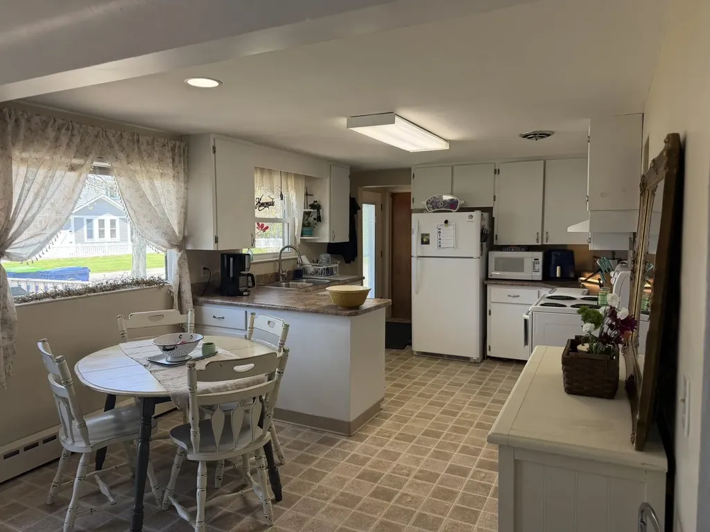 722 S Lakeshore Drive Lake City City MI 49651