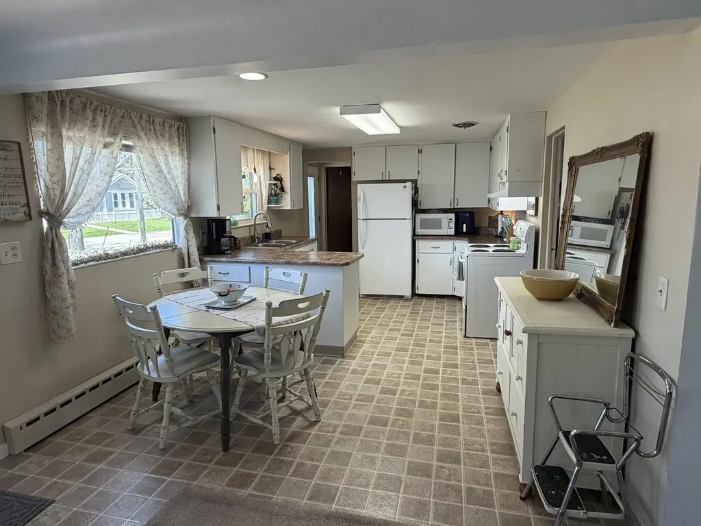 722 S Lakeshore Drive Lake City City MI 49651