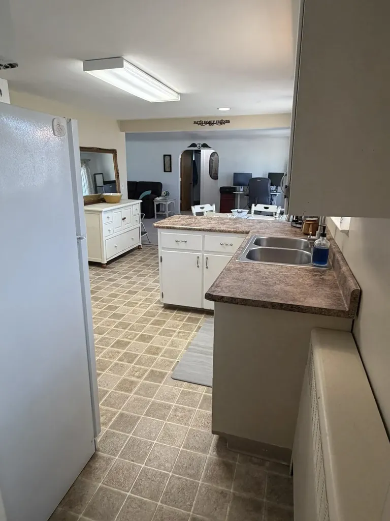 722 S Lakeshore Drive Lake City City MI 49651
