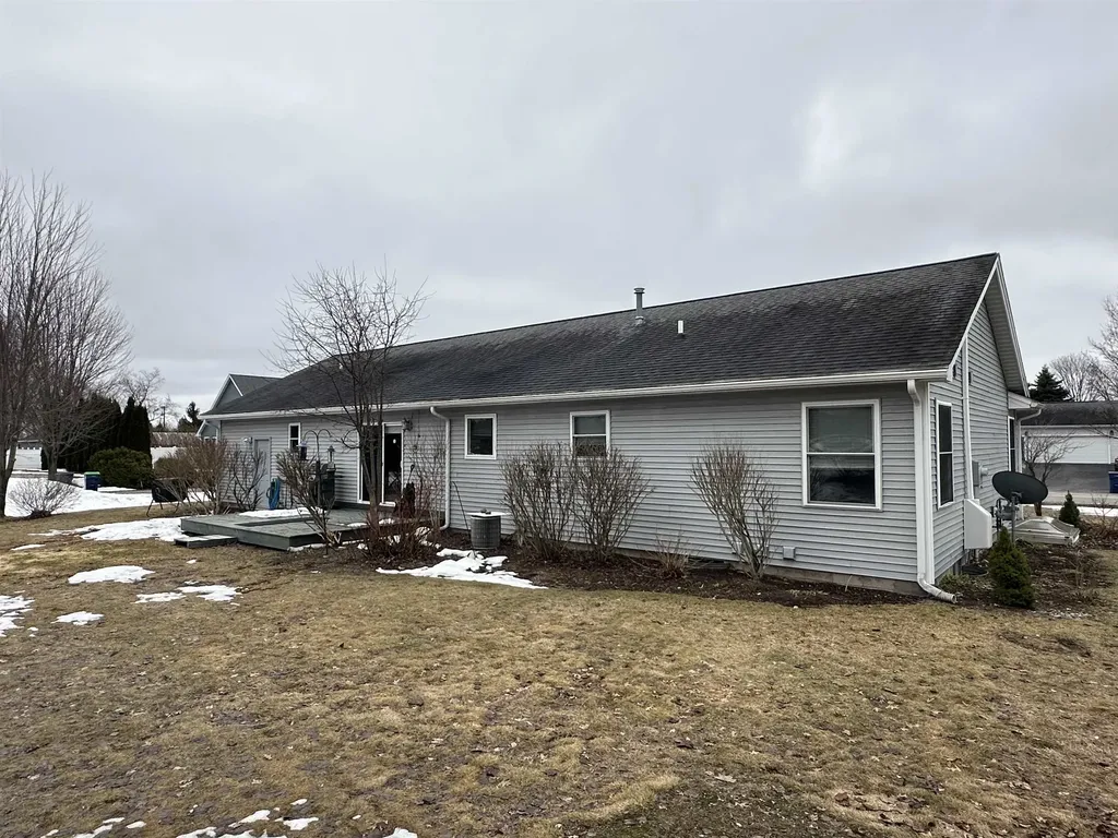 5535 N Liberty Drive Garfield Charter Township MI 49685