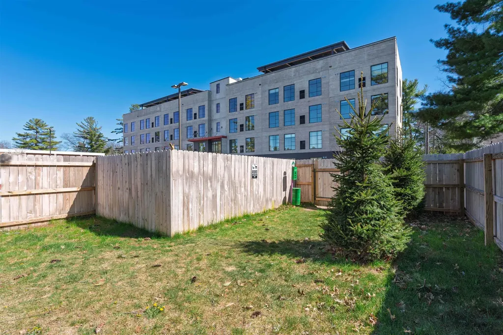 1825 E Eighth Street Traverse City City MI 49686