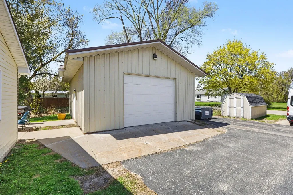 109 Pine Street Unknown City MI 49727