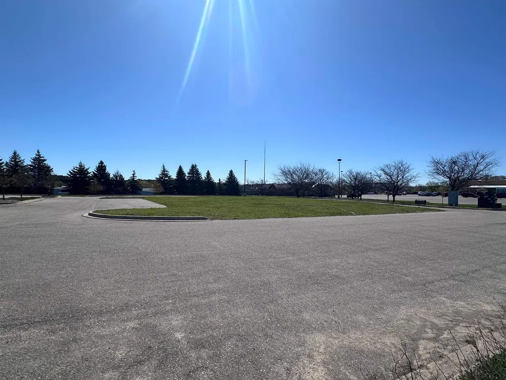 3560 Market Place Circle Garfield Charter Township MI 49684