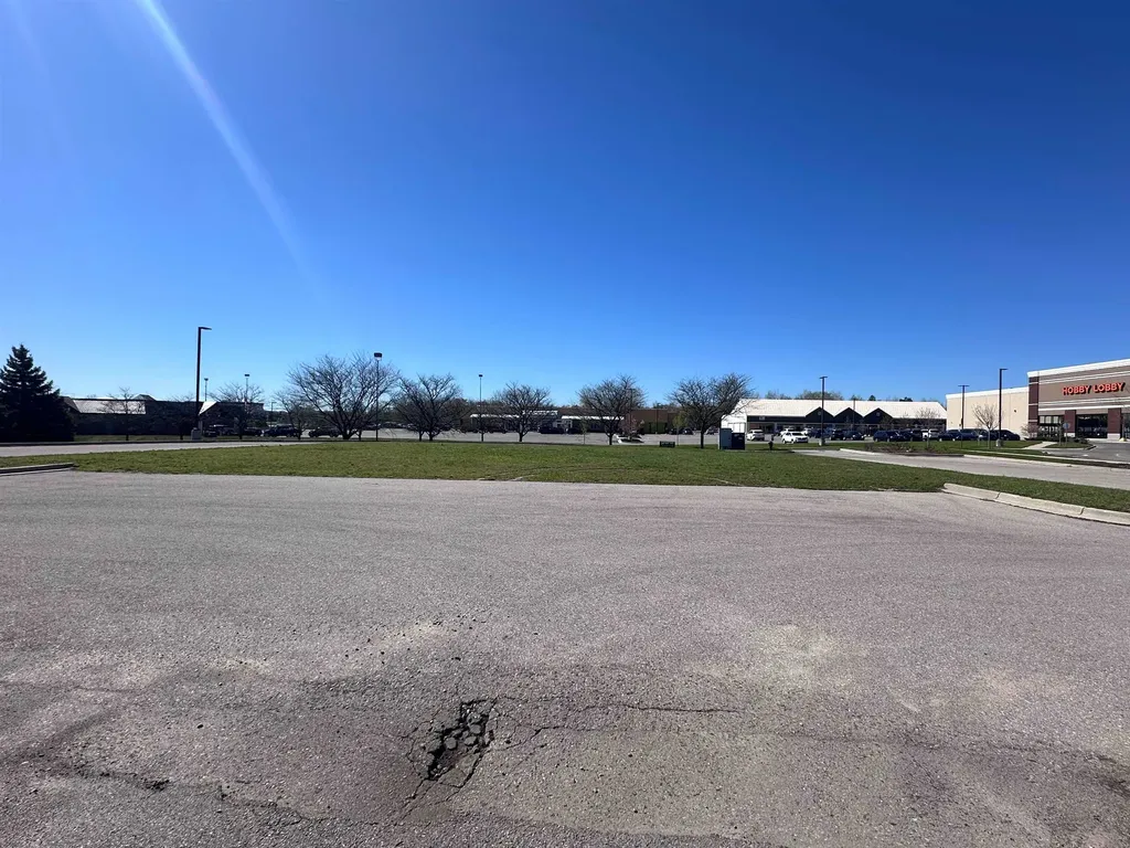 3560 Market Place Circle Garfield Charter Township MI 49684